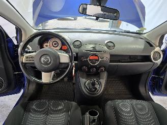Mazda 2  picture 25