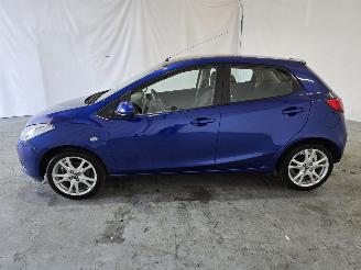Mazda 2  picture 4