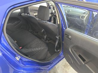 Mazda 2  picture 20