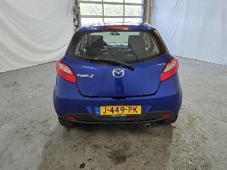 Mazda 2  picture 6