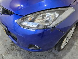 Mazda 2  picture 11