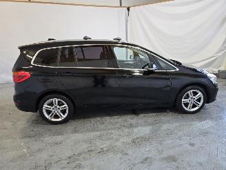 BMW 2-serie 216d 7p High picture 8