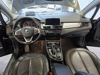 BMW 2-serie 216d 7p High picture 24