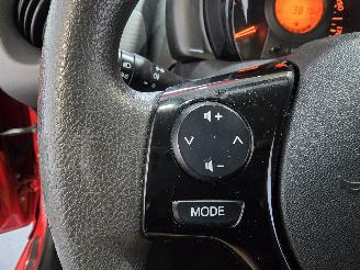 Peugeot 108 1.0 Vti picture 28