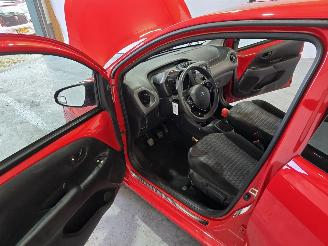 Peugeot 108 1.0 Vti picture 20