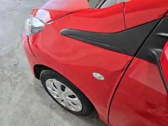 Peugeot 108 1.0 Vti picture 10