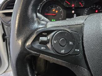Opel Corsa 1.2 Editon picture 24