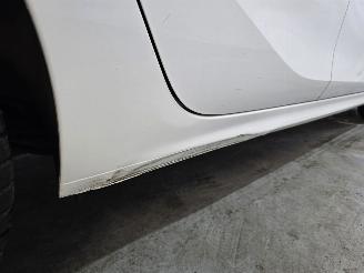 Opel Corsa 1.2 Editon picture 8