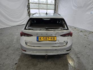 Skoda Octavia 1.0 e-TSI Sport Bns picture 6