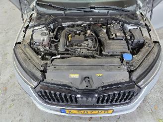 Skoda Octavia 1.0 e-TSI Sport Bns picture 14