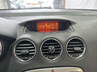 Peugeot 308 SW 1.6 VTi XS picture 27