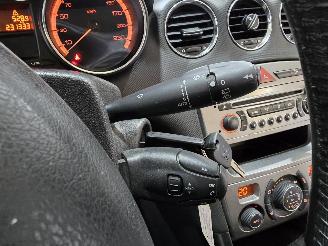 Peugeot 308 SW 1.6 VTi XS picture 25