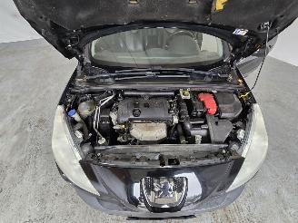 Peugeot 308 SW 1.6 VTi XS picture 12