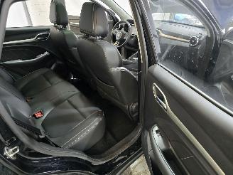 MG ZS EV EV Luxury 45 kWh picture 17