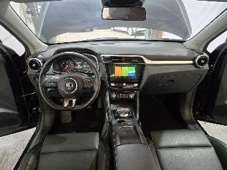 MG ZS EV EV Luxury 45 kWh picture 25