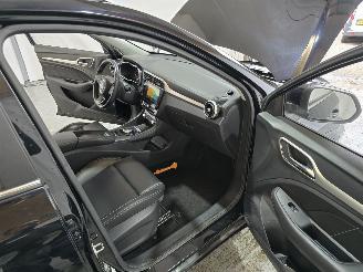 MG ZS EV EV Luxury 45 kWh picture 16