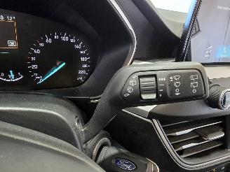 Ford Focus 1.0 EcoB. Tr Ed. bns picture 25