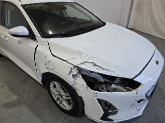 Ford Focus 1.0 EcoB. Tr Ed. bns picture 9
