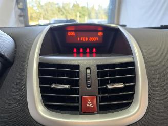 Peugeot 207 1.4 VTi X-line picture 23