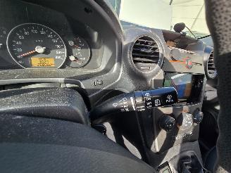 Kia Carens 2.0 CVVT X-tra picture 20