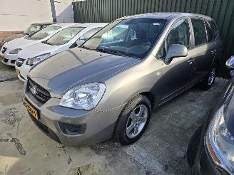 Kia Carens 2.0 CVVT X-tra picture 2