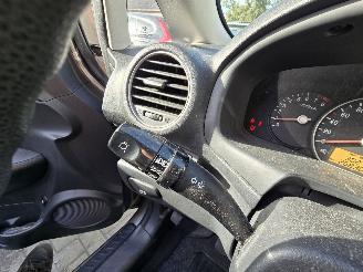 Kia Carens 2.0 CVVT X-tra picture 19