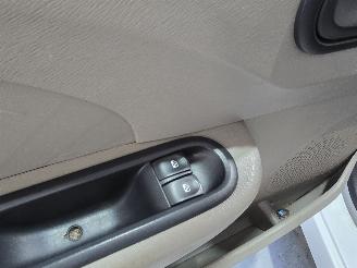 Renault Twingo 1.2 Authentique picture 17
