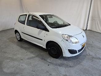 krockskadad bil auto Renault Twingo 1.2 Authentique 2009/10