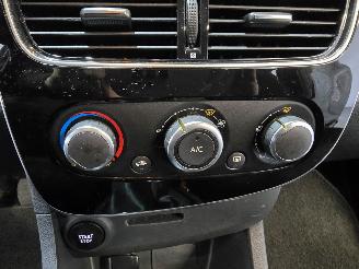 Renault Clio 0.9 TCe Limited picture 30