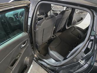 Renault Clio 0.9 TCe Limited picture 18