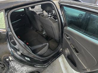 Renault Clio 0.9 TCe Limited picture 16