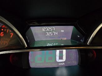 Renault Clio 0.9 TCe Limited picture 26