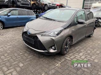 disassembly passenger cars Toyota Yaris Yaris III (P13), Hatchback, 2010 / 2020 1.5 16V Hybrid 2020/6
