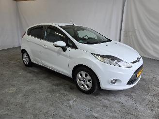 damaged passenger cars Ford Fiesta 1.6 TDCi Titanium 2011/8