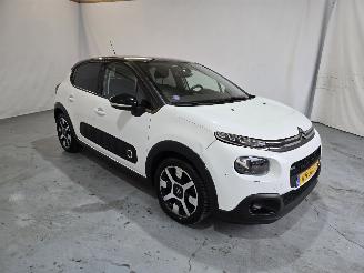 Vaurioauto  passenger cars Citroën C3 1.2 PT Senamp;S Shine 2017/10