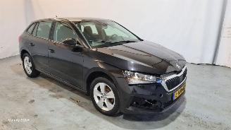 Damaged car Skoda Scala 1.0 TSI Ambition 2021/5