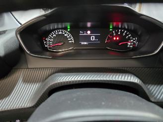 Peugeot 208 1.2 PT Active Pack picture 21