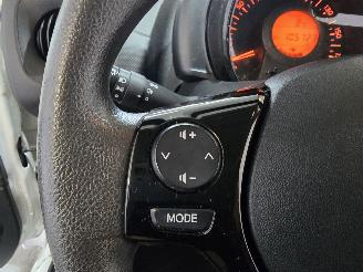 Toyota Aygo 1.0 VVT-i x-fun picture 26