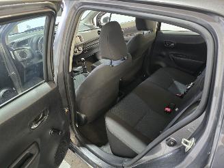 Toyota Yaris 1.3 VVT-i Aspiration picture 19