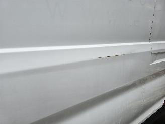 Ford Transit 2.2 TDCI L3H2 Ambiente picture 14