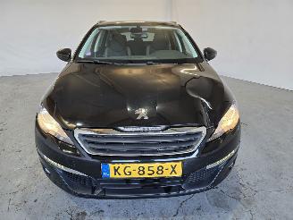 Peugeot 308 1.2 PureTech Style picture 2