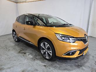 Schadeauto Renault Scenic 1.2 TCe Intens 2017/12