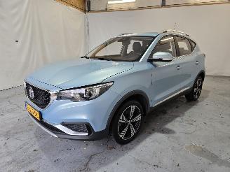 MG ZS EV Luxury 45 kWh picture 3