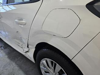 Peugeot 208 1.2 PureTech Active picture 10