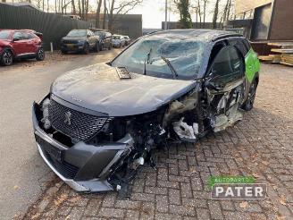 Voiture accidenté Peugeot 2008 2008 (UD/UK/UR/US/UX), MPV, 2019 1.2 VTi 12V PureTech 130 2022/12