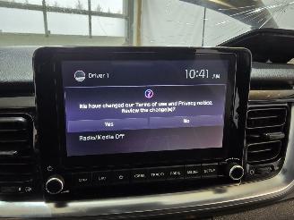 Kia Stonic 1.0 T-GDi MHEV Dyn+L picture 32