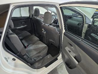 Toyota Prius Plus Wagon 1.8 Aspiration 96g picture 15