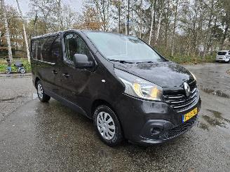 uszkodzony samochody ciężarowe Renault Trafic 1.6 DCI Comfort 2018/2