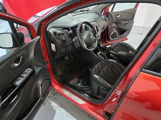 Renault Captur 1.2 TCe Helly Hansen picture 22