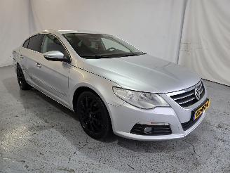uszkodzony samochody osobowe Volkswagen Passat cc 2.0 TDI 4p. 2009/1